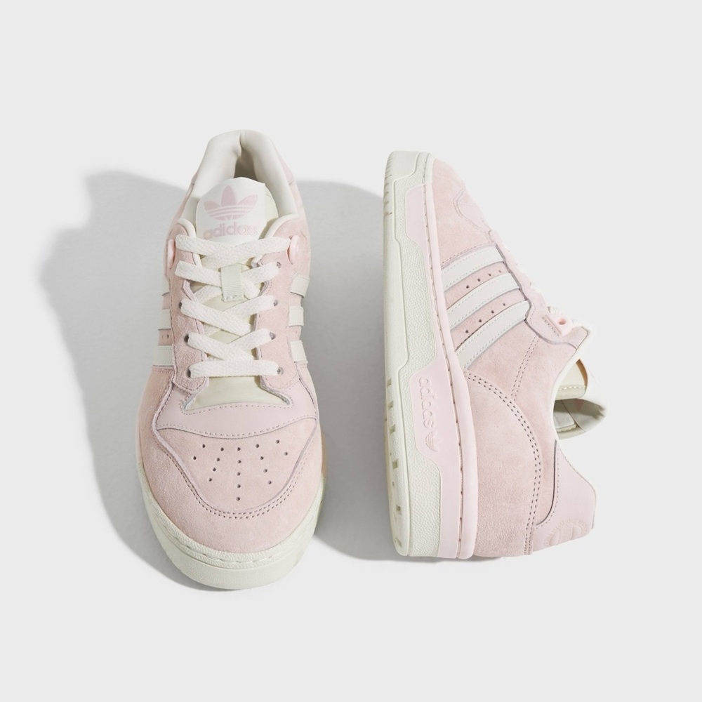 Adidas Pink Campus Sneaker